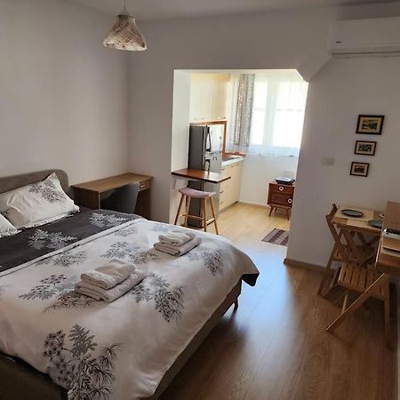 טיראנה Andi'S Place-Comfy Studio-City Center מראה חיצוני תמונה