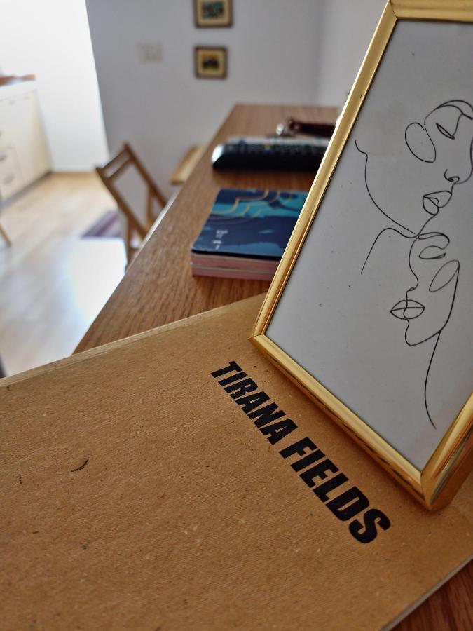 טיראנה Andi'S Place-Comfy Studio-City Center מראה חיצוני תמונה